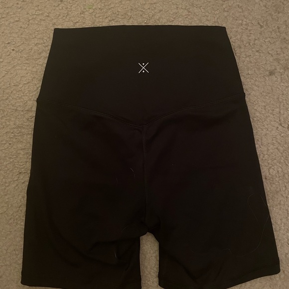 Free Spirit Outlet Seamless Biker Shorts - Picture 3 of 3